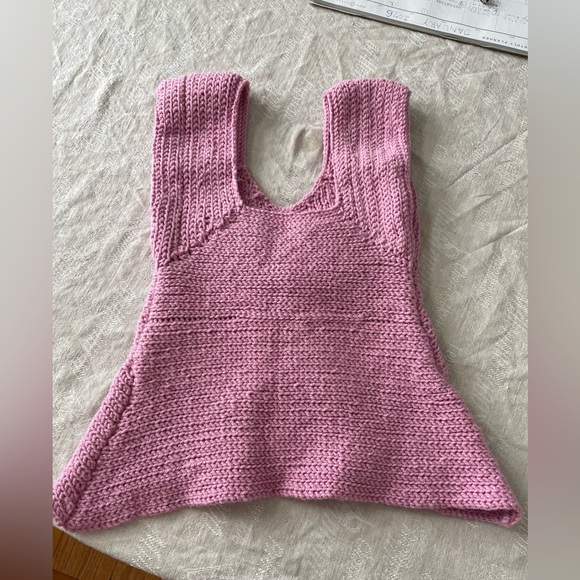 Pink Knitted Sleeveless Top/Vest with Bow - Picture 2 of 7